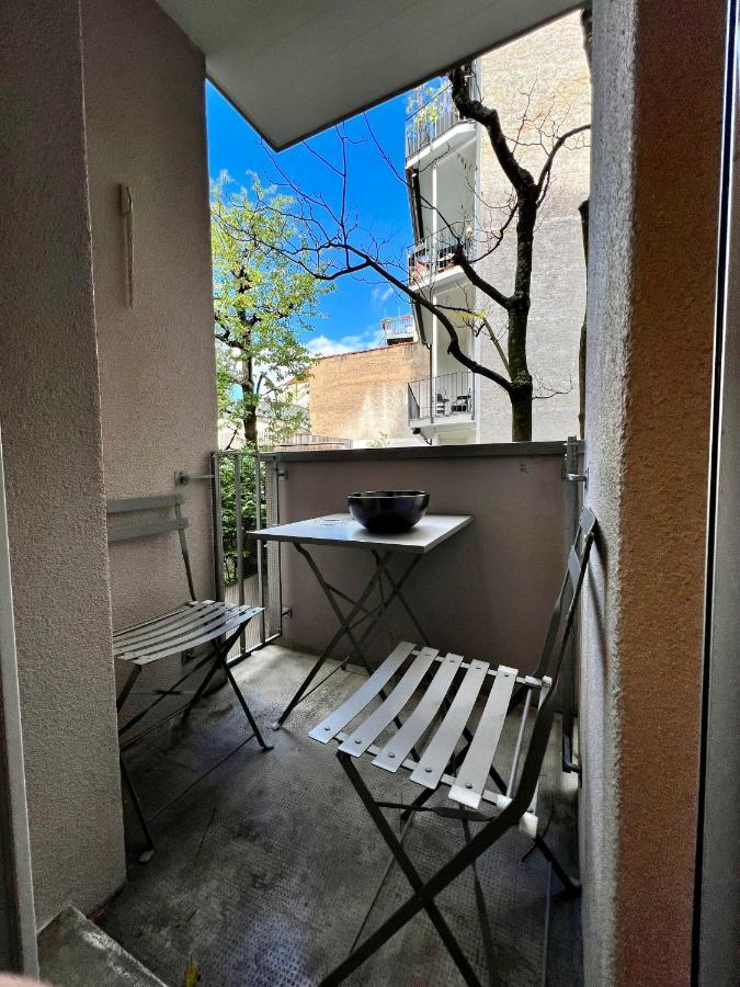 Gemuetliche Grosse Wohnung Naehe Uni Basileia Exterior foto