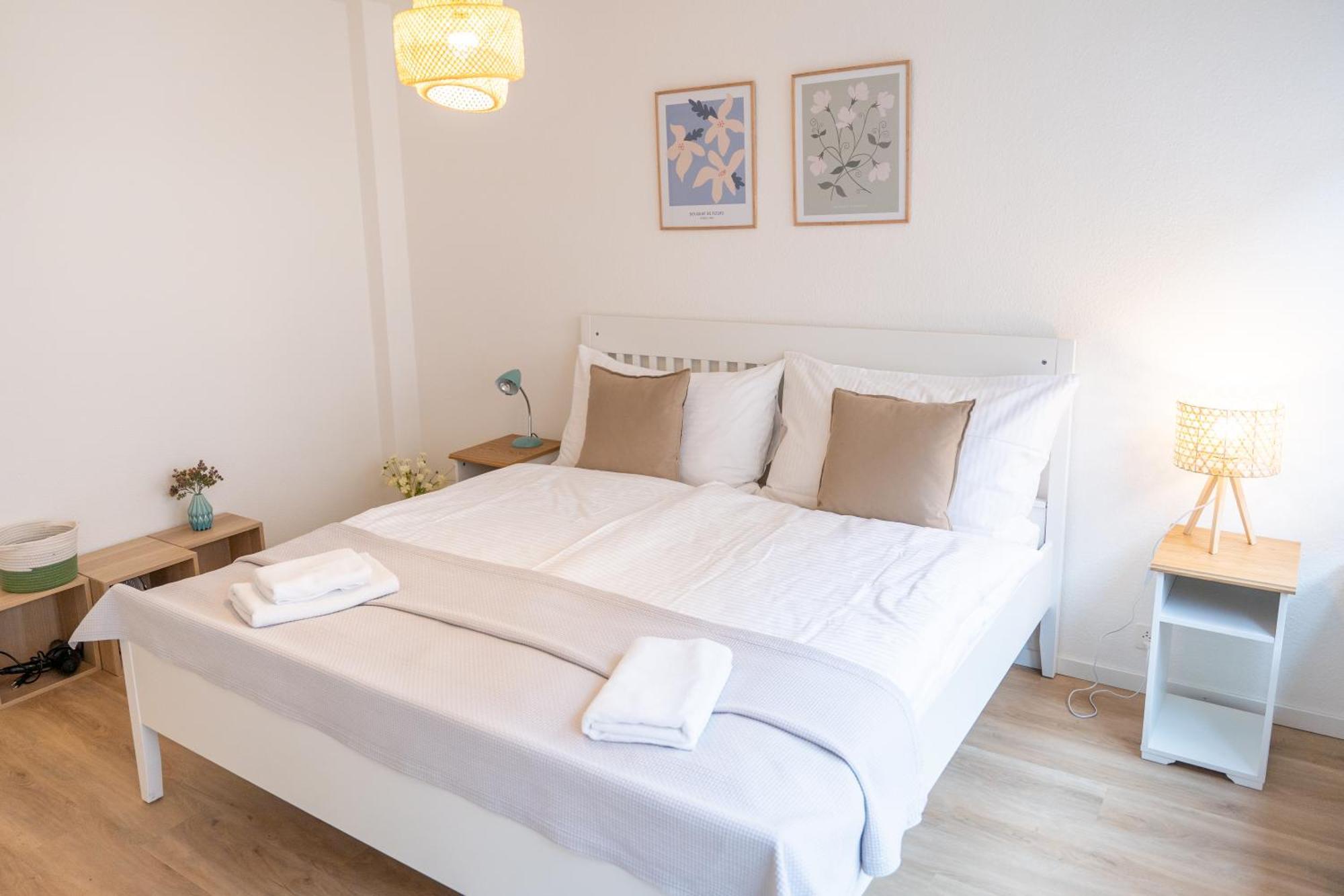 Gemuetliche Grosse Wohnung Naehe Uni Basileia Exterior foto